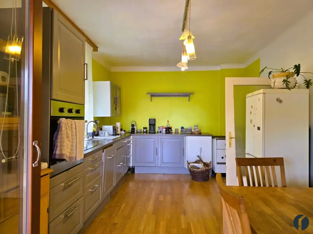 Schönes Siedlungshaus mit Naschgarten!