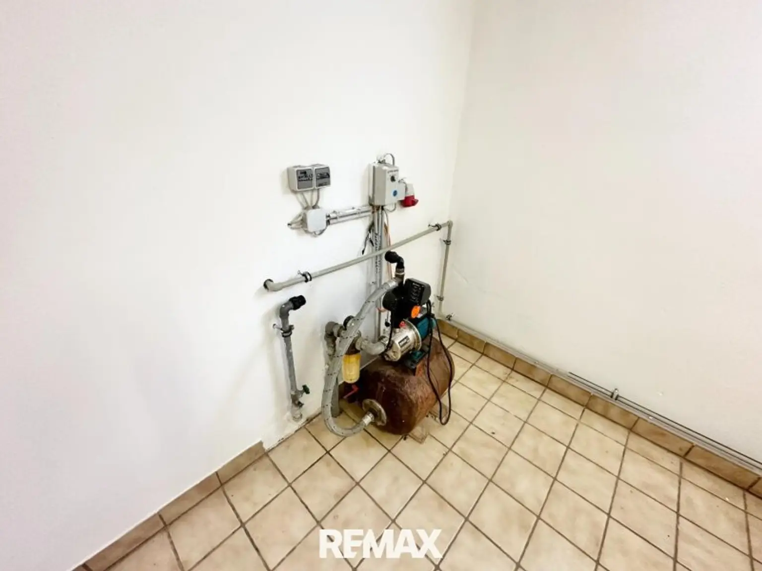 KG Hebanlage für Brunnen