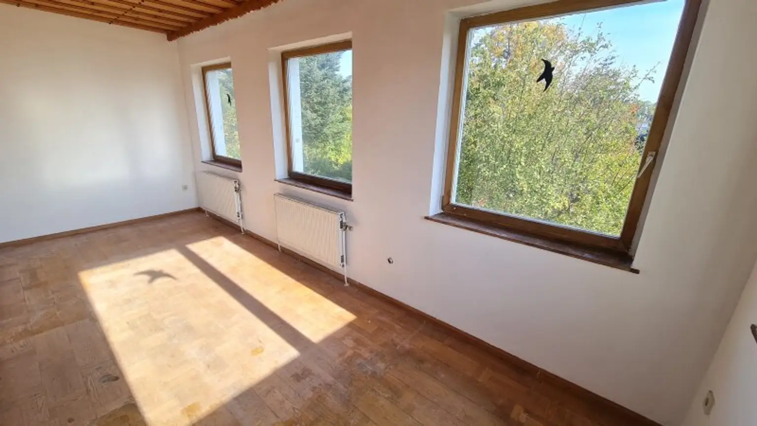 DORNBACH: Repräsentative Villa in Aussichtslage