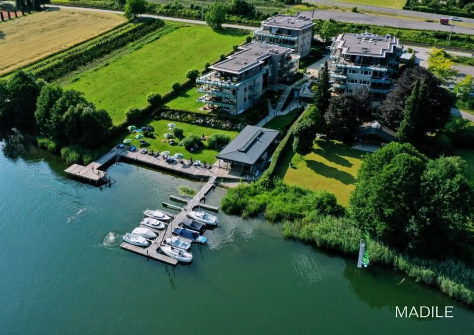 Hotel Apartment mit Seeblick, direkt am Ossiacher See (Buy to let- mit Eigennutzung)