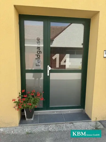 Zweifamilienhaus mit 2 getrennten Wohneinheiten in ruhiger Lage steht zum Verkauf!