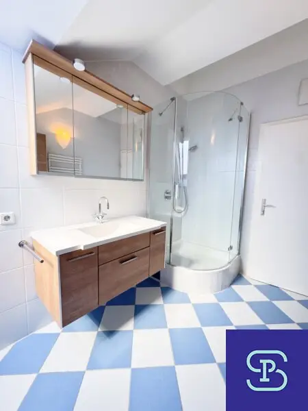 Bad mit Dusche