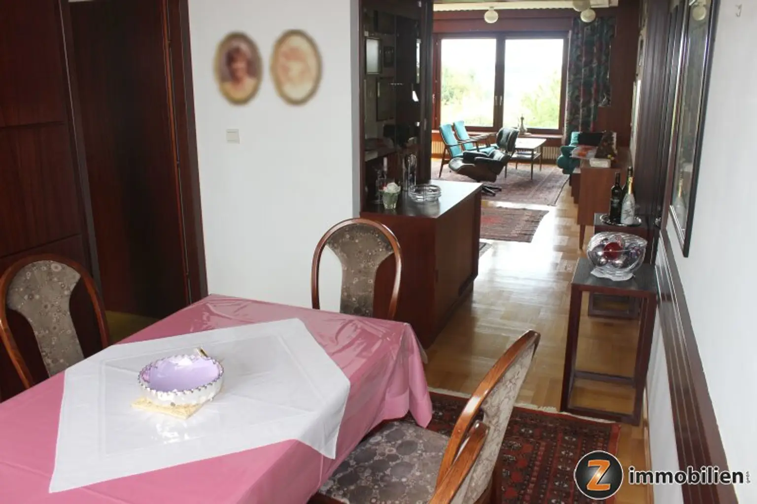 Oberwart: Architekten-Bungalow in traumhafter Aussichtslage
