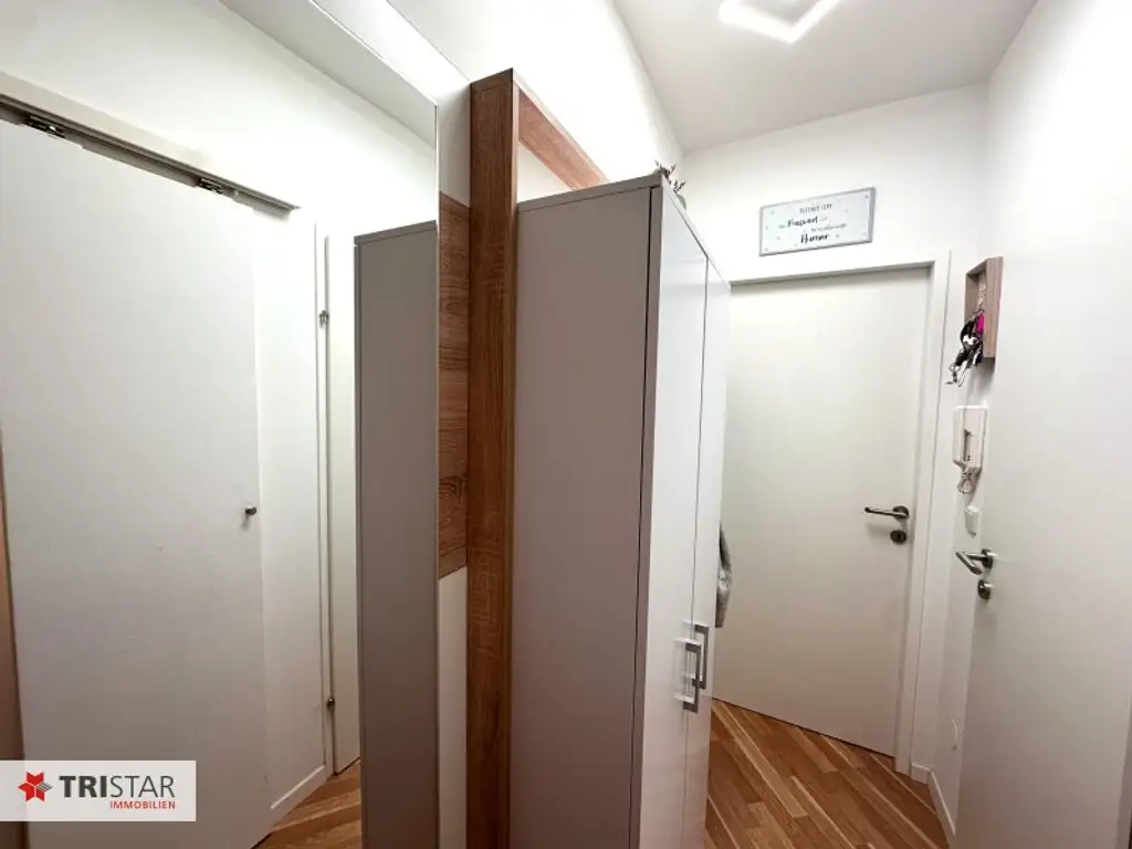 NEU I Charmante 3 Zimmer Wohnung mit 2 Balkonen in Top Lage von Himberg