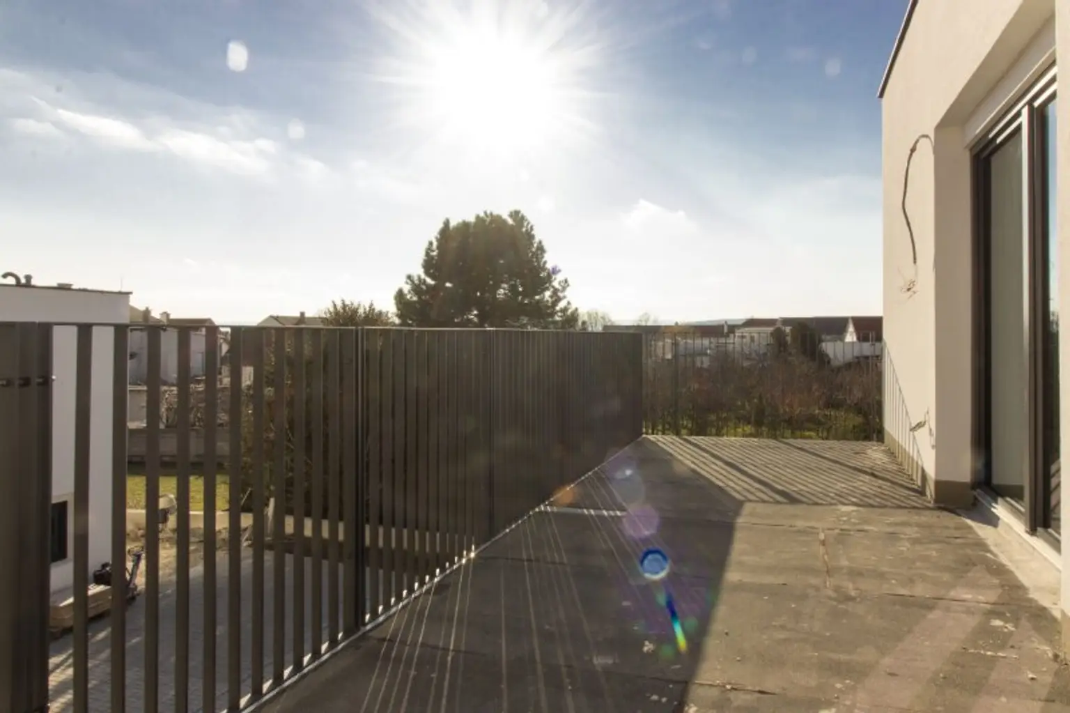 Sonnenstrahlen am Balkon - Erstbezug in Kleinhöflein
