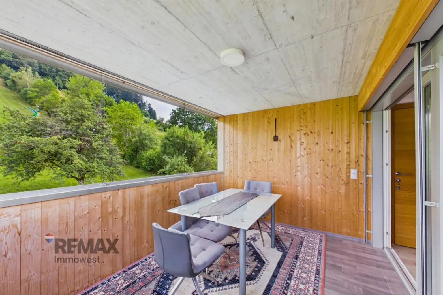 Loggia | Top 3