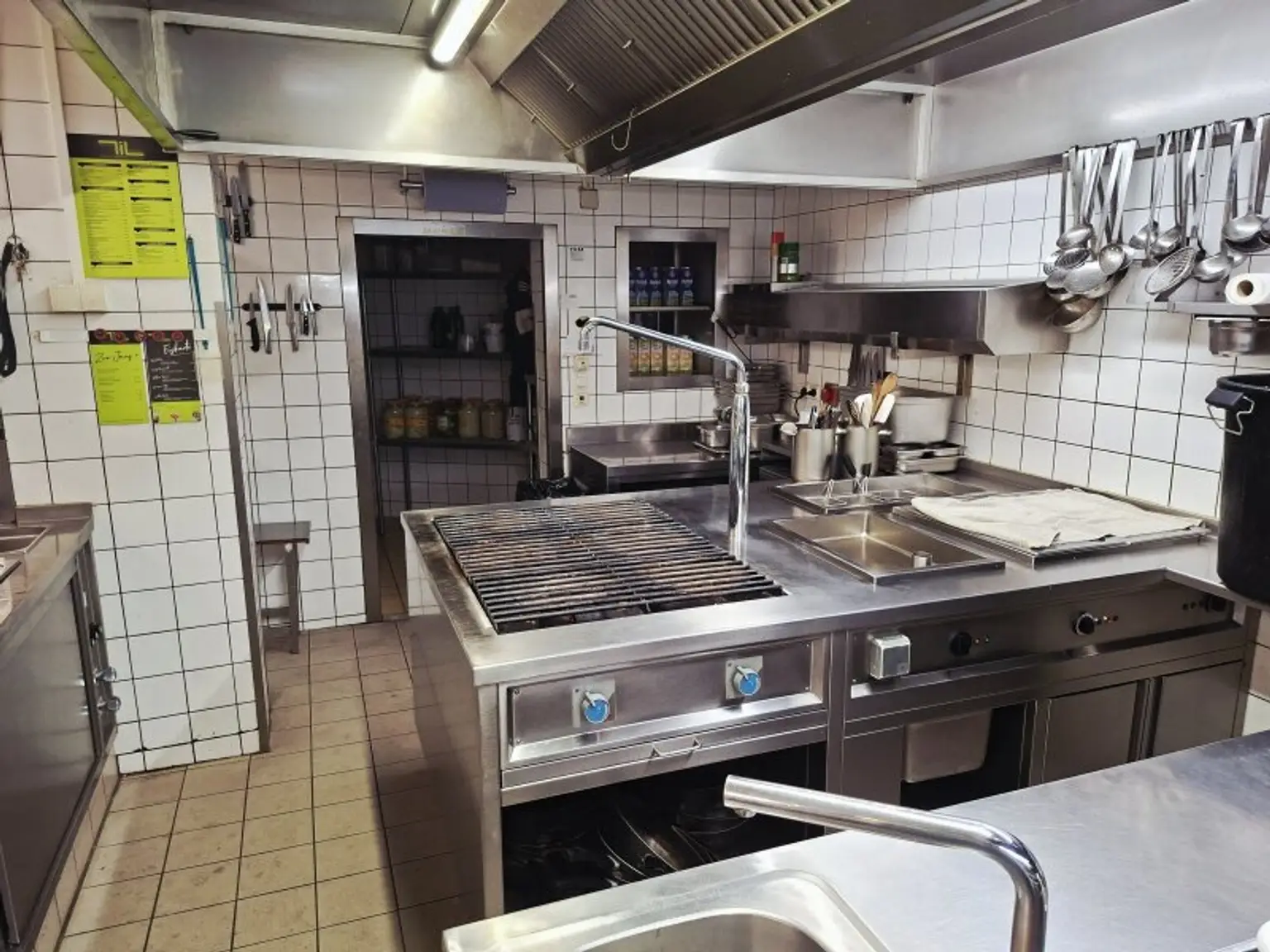 TOP Location mit umsatzstarkem Gastro-Konzept sucht Nachfolger!