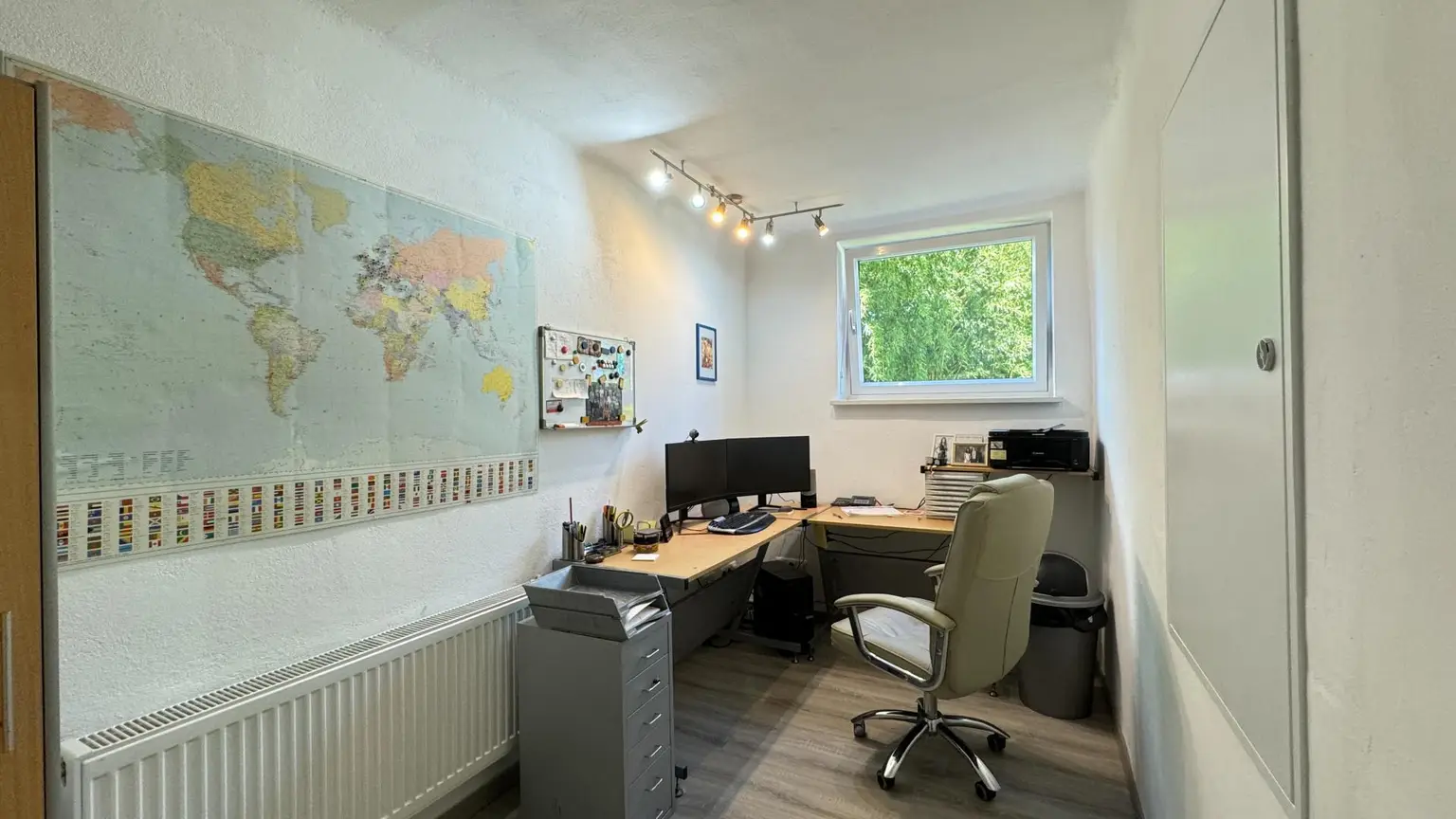 Separate Wohneinheit - Arbeitszimmer