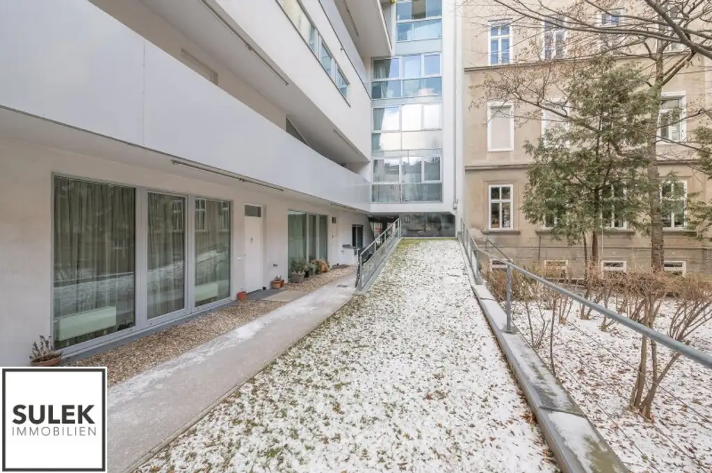 Gemütliche, ruhige 2-Zimmer Neubauwohnung mit Innenhof-Terrasse in beliebter Lage -nähe zur U6 & Mariahilfer Straße!