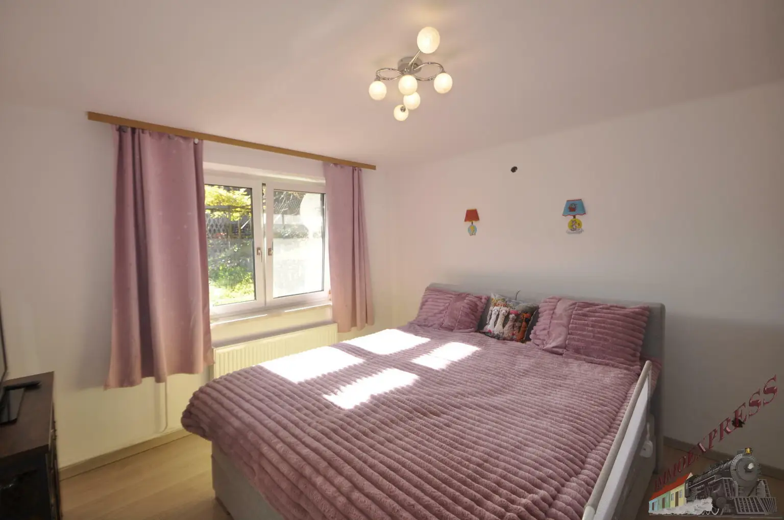 2-Parteien-Haus mit 2 Wohnungen zu je 112 qm und 67 qm in Rotheau