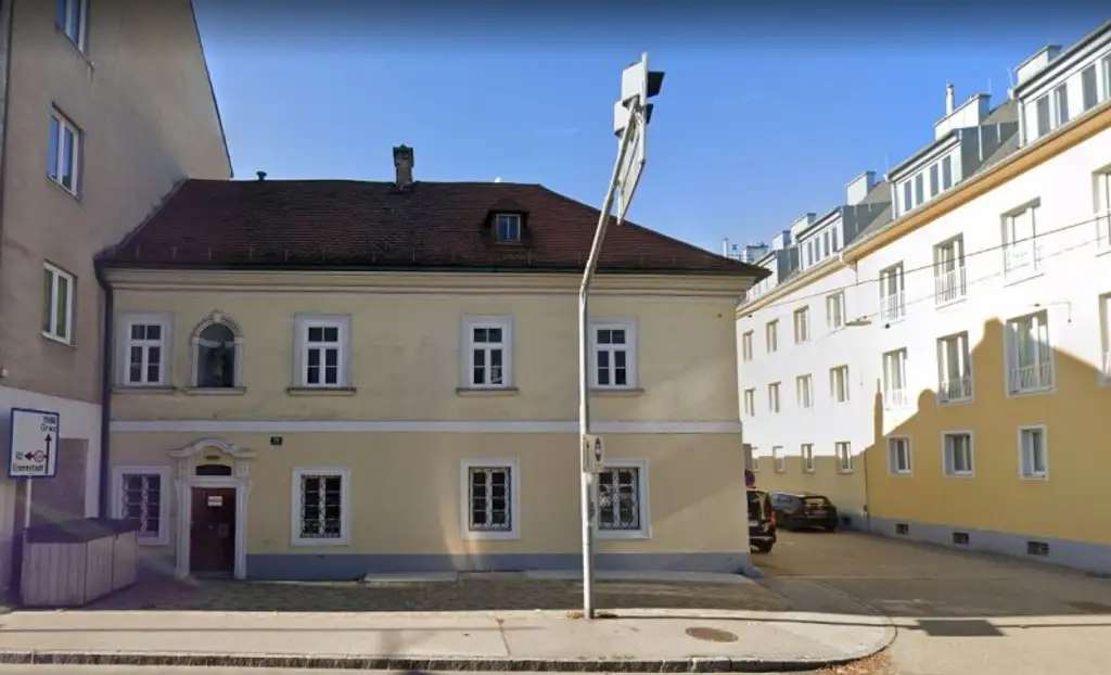 Altbauwohnung im EG in Zentrum Wiener Neustadt zu VERMIETEN - zum KAUF möglich