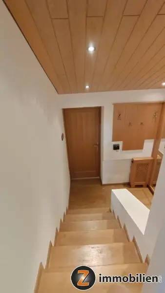 Wunderschöne Villa in exklusiver Bauausführung und Einrichtung