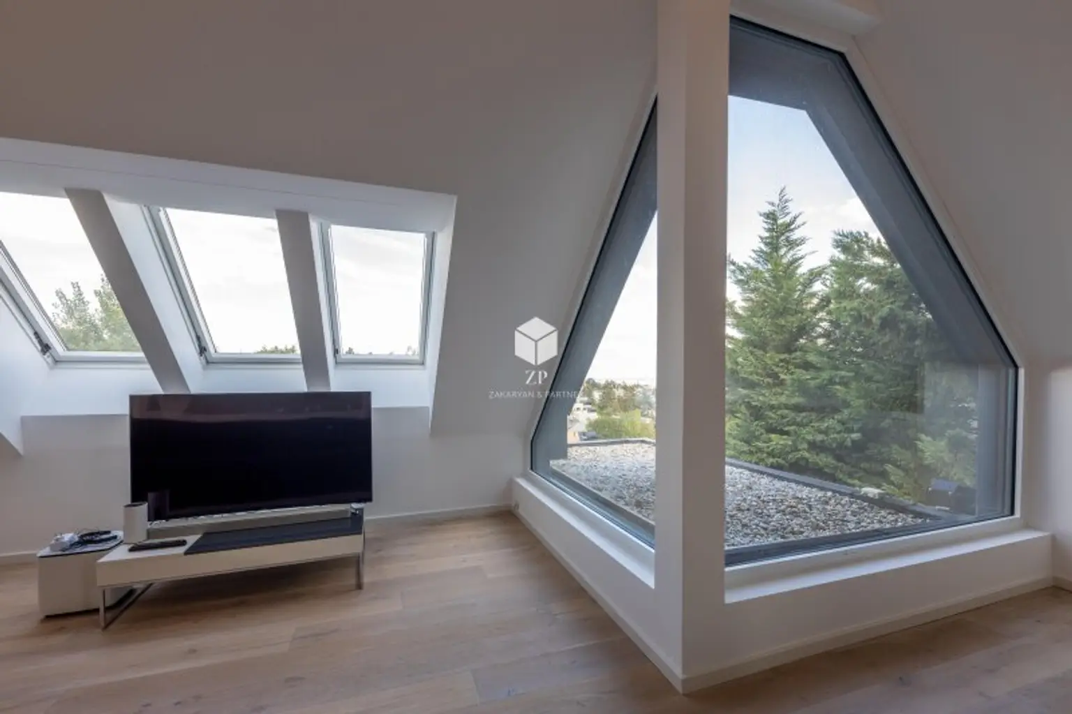 Luxuslage Schafberg: Einmalige Luxus-Maisonette mit Dachterrasse! Weitblick zum Verlieben!