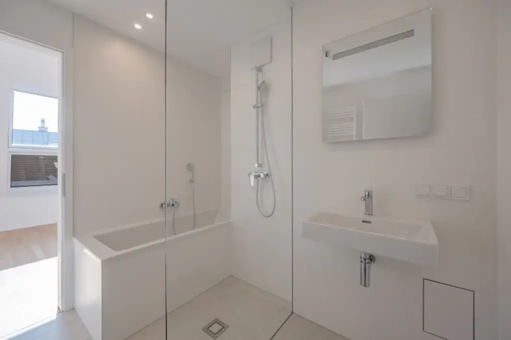 ++MOLLARD 50++ Outstanding 3-room apartment in a prime central location (1/28)