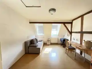 Zimmer 2 OG