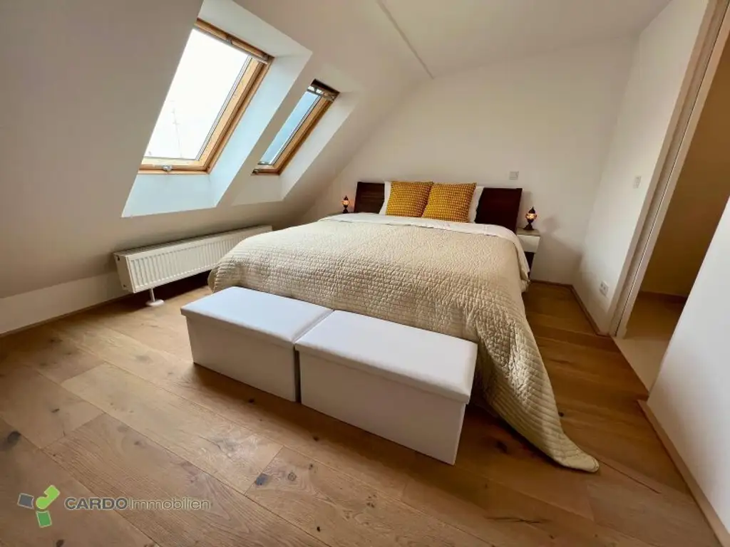 3 Zimmer Maissonettewohnung mit Garagenplatz, möbliert