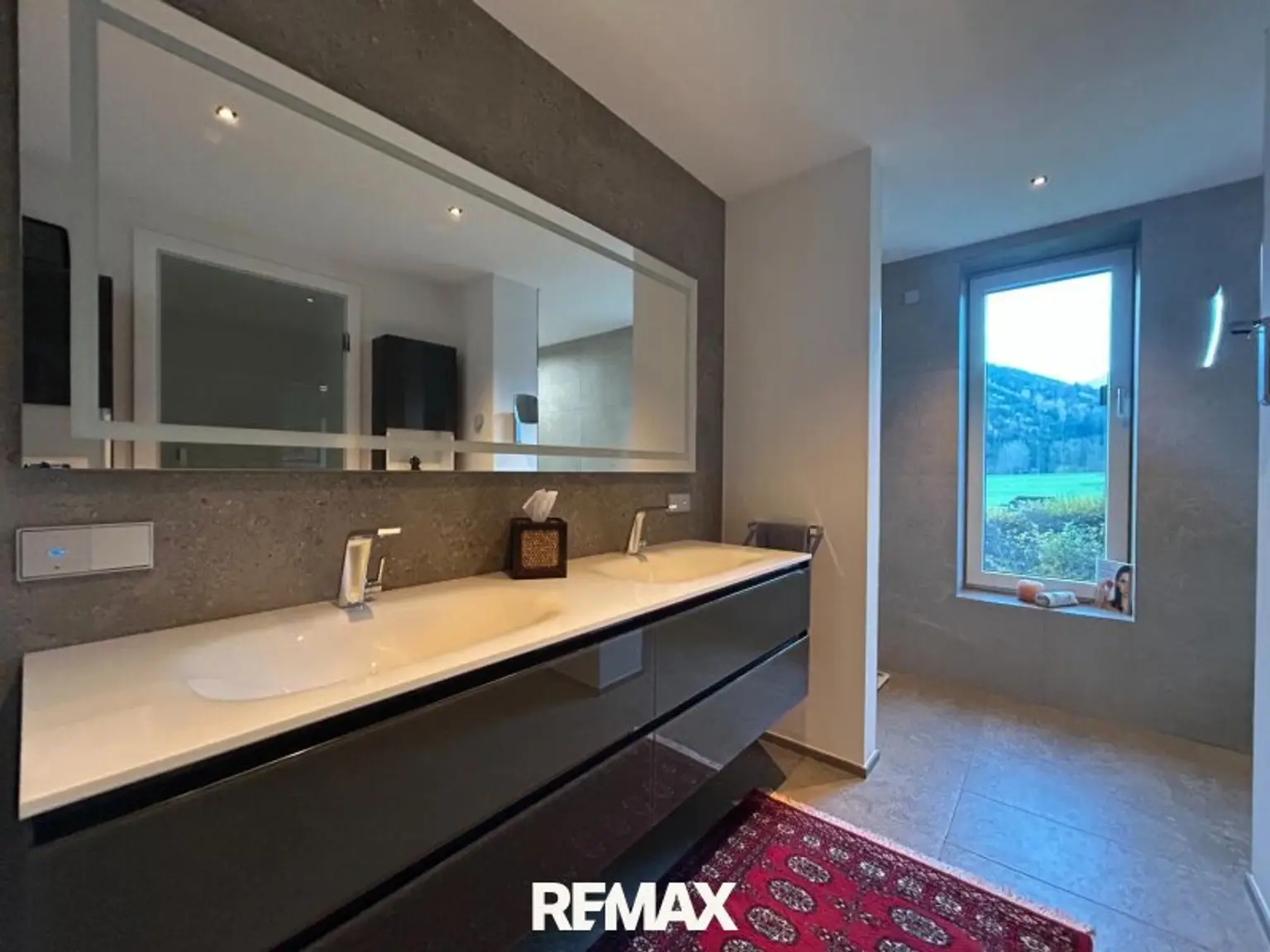 Doppelter Waschtisch