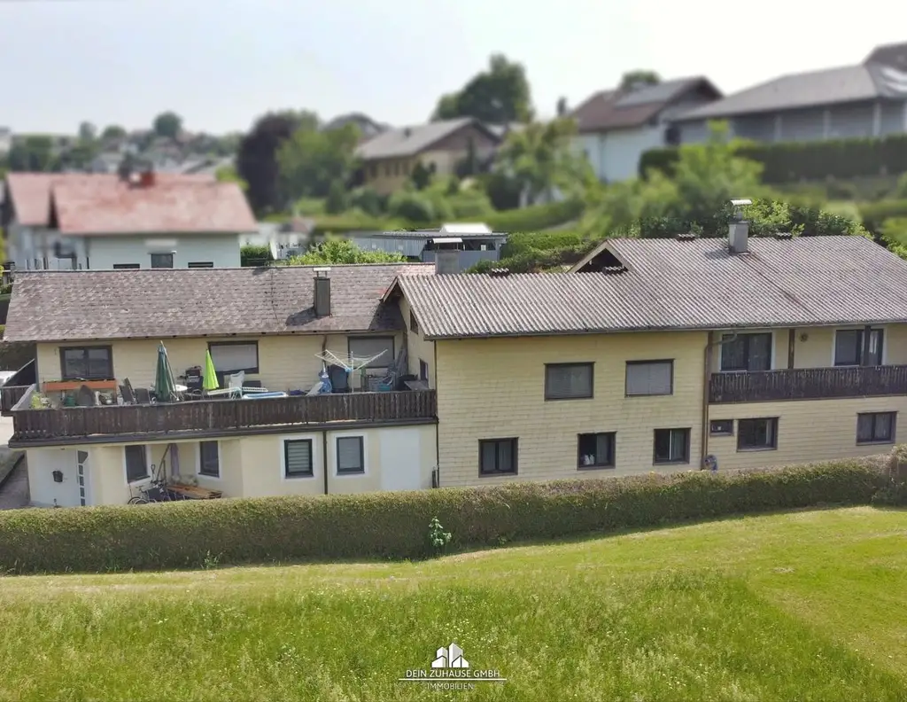 DEIN ZUHAUSE präsentiert: Wohngebäude in Vöcklamarkt als Investment