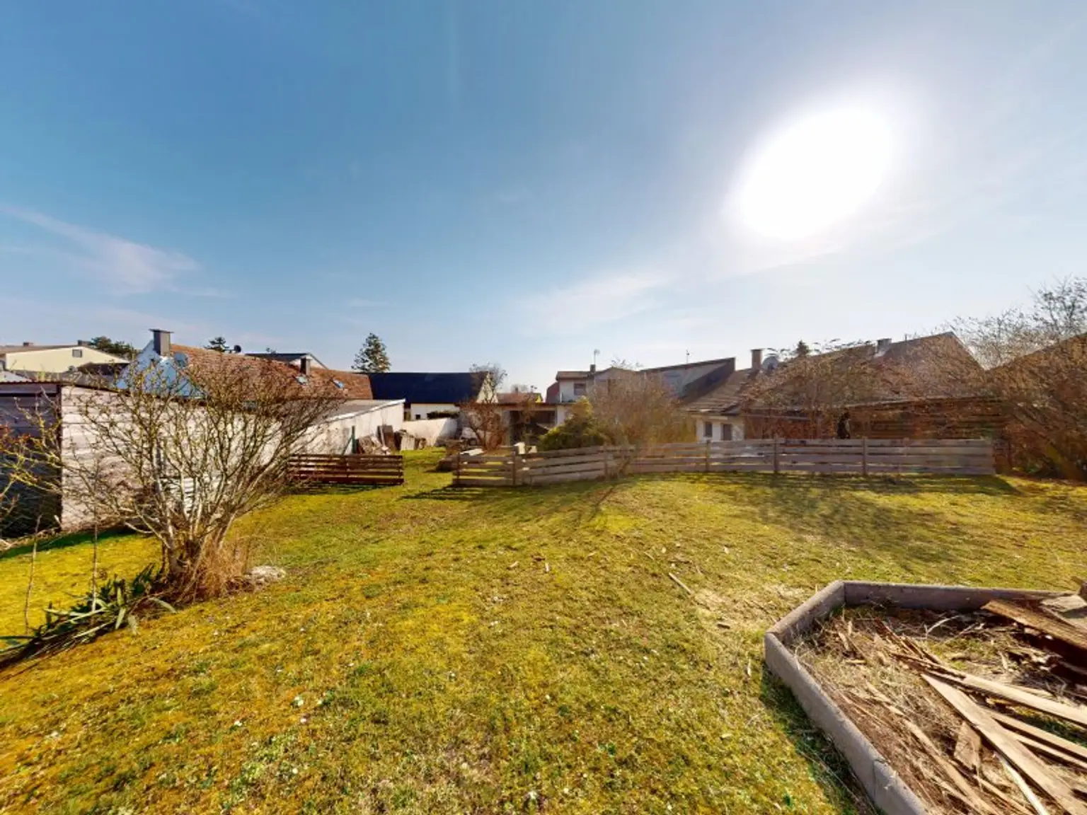 SANIERUNGSSCHNÄPPCHEN! Wer hier Hand anlegt, erfüllt sich seinen Wohntraum! Nähe Therme "Silent Spa"!