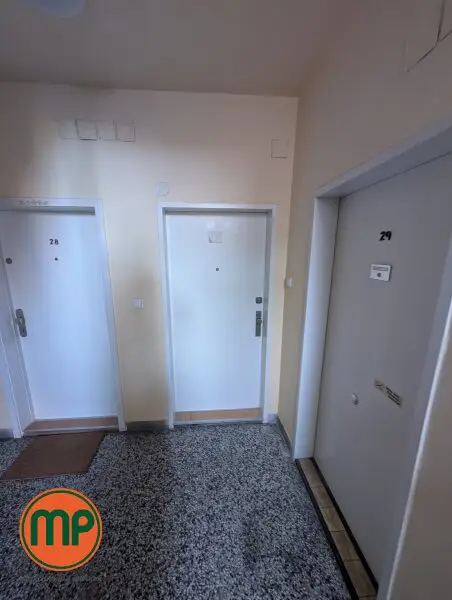 Großzügige Eigentumswohnung mit Parkett – Top City-Anbindung mit U1