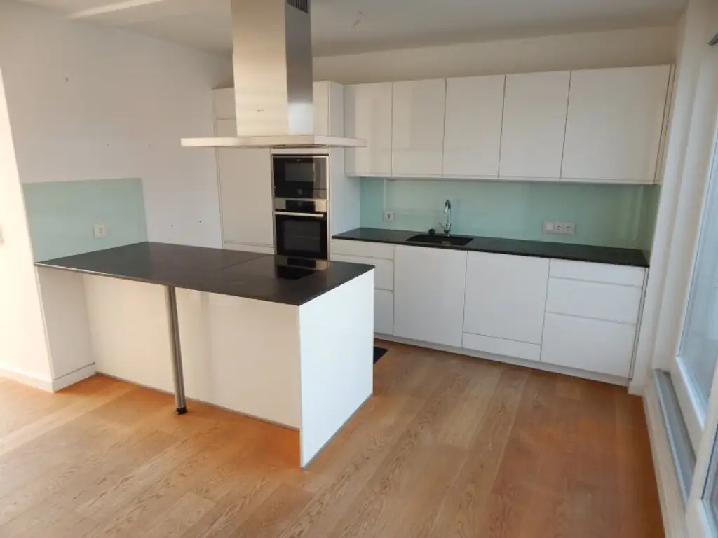 Wohntraum helle und ruhige Dachterrassenwohnung mit Fernsicht