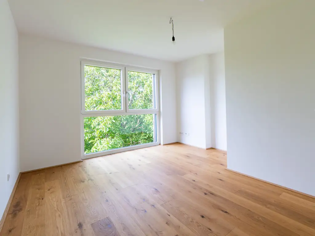 Vielzimmerwohnung für vielseitige Individualisten. 151 m², 5 Zimmer, 2 Terrassen und ganz viel Platz