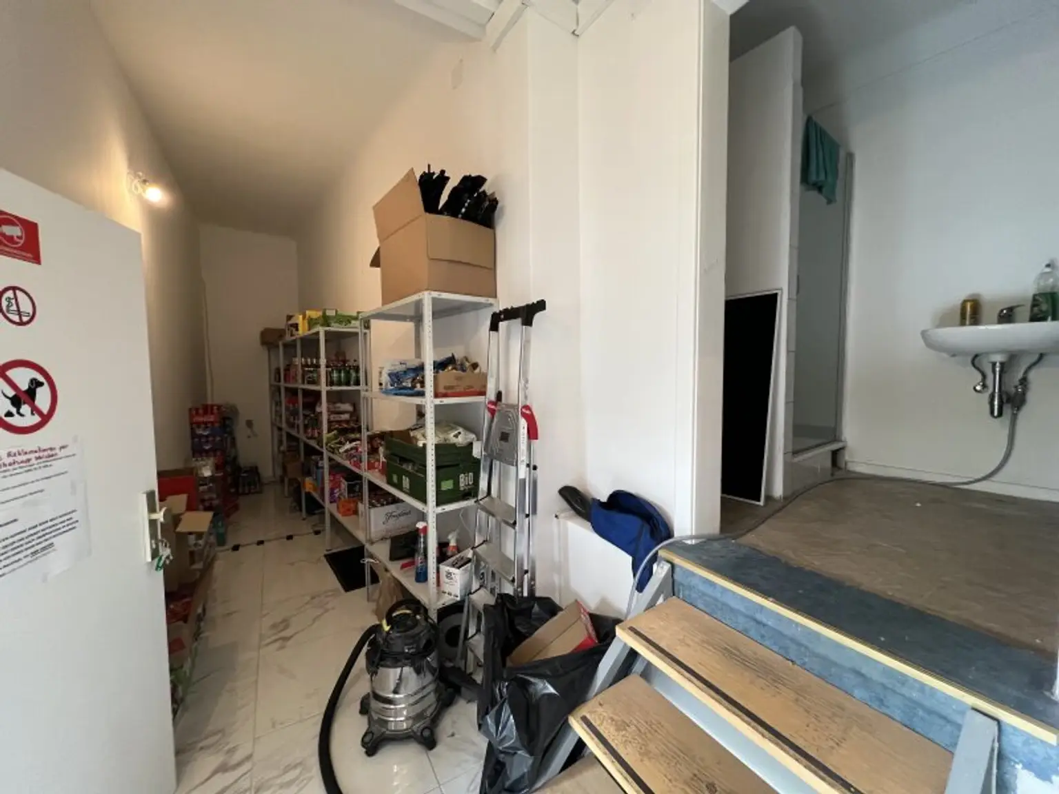 Eigentum! Einmalige Geschäftsfläche in stark frequentierter Lage mit optimalen Werbungsmöglichkeiten I viele Gestaltungsmöglichkeiten I großzügiger Straßenfront