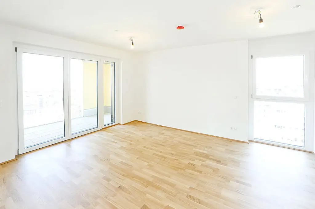 WESTSEITIGE ECKWOHNUNG MIT ABENDSONNE UND PRIVATEM BALKON IN ZENTRALER LAGE