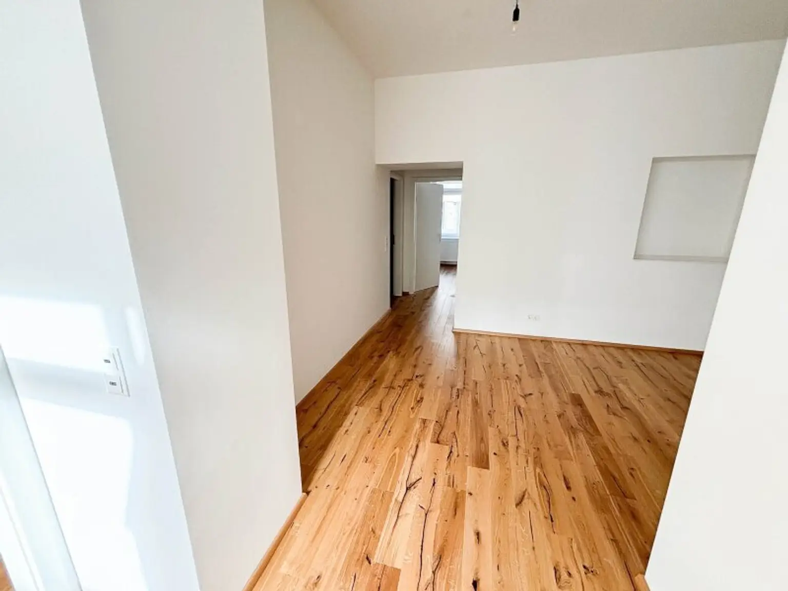 Wohntraum mit Innenhof-Terrasse in absoluter Ruhelage! (vermietet bis 31.12.2027)