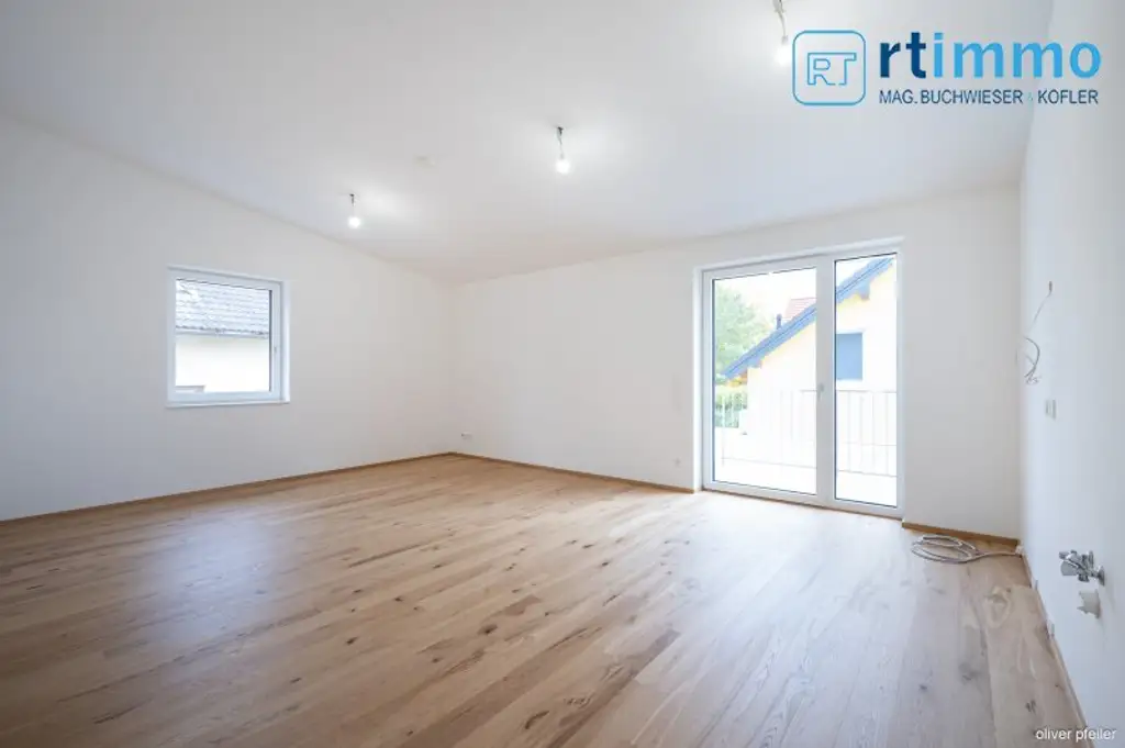 GEMÜTLICH, MODERN, ENERGIEEFFIZIENT:  Fünf 2 Zimmer- Mietwohnungen mit Außenflächen warten auf Sie!