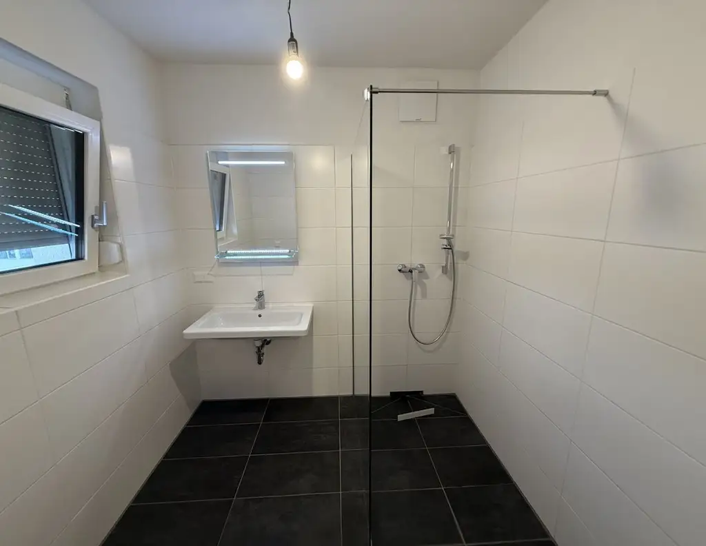Neuwertige 2-Zimmer-Wohnung mit Balkon und Garage in Leibnitz - Ihr neues Zuhause!