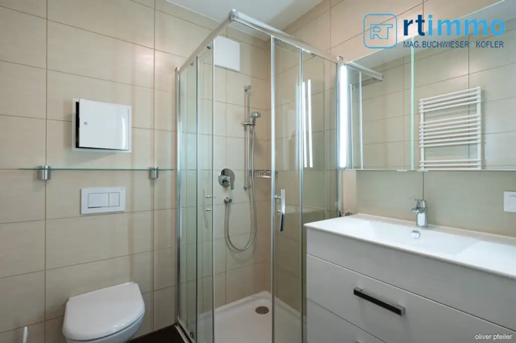 DONAUBLICK: EXKLUSIVER TERRASSENTRAUM MIT OST-WEST-AUSRICHTUNG IN DER KUCHELAU