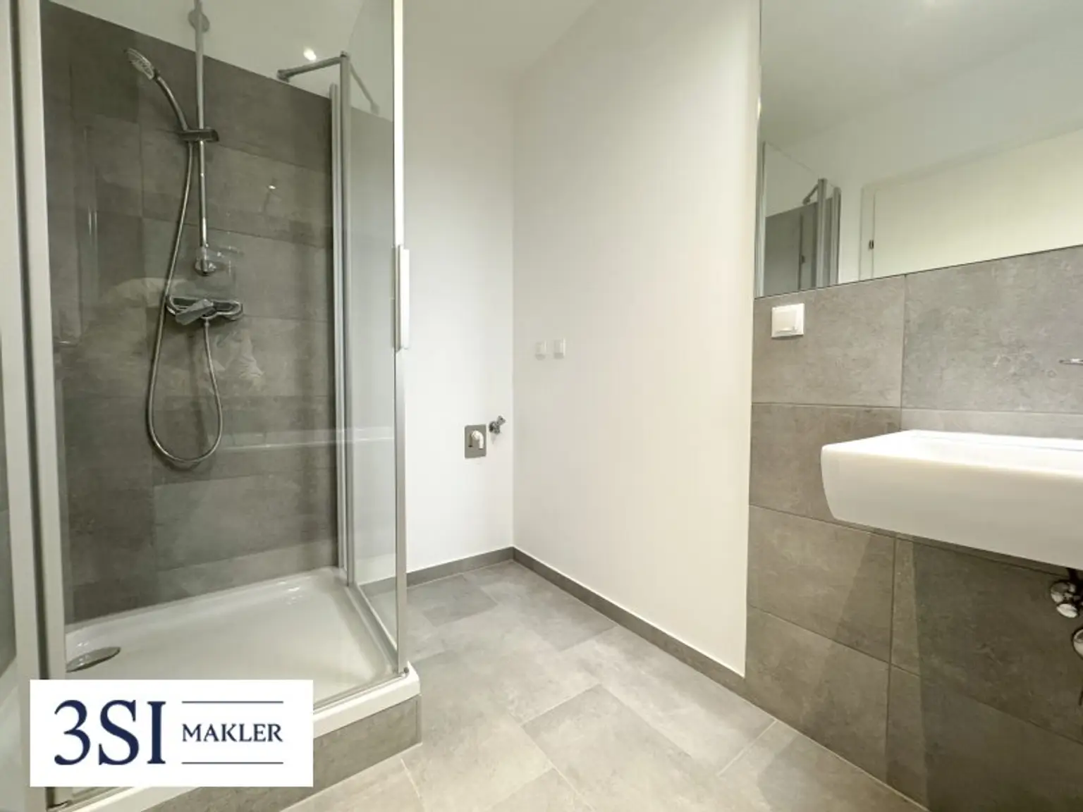 Ihr Rückzugsort über den Dächern Stammersdorfs – 2 Terrassen, Weitblick & Ruhe