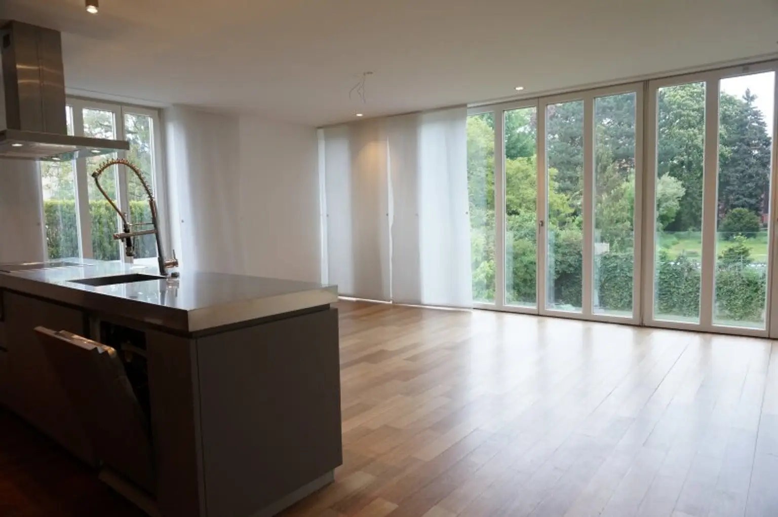 Modernes high-end Apartment großer Salon mit top Küche + 3 Schlafzimmer, Terrasse, Garage -  Exclusive 3 BR Apartment, Terrace, Parking - Сучасна елітна квартира з великою вітальнею, кухнею + 3 спальні, терасою, гаражем