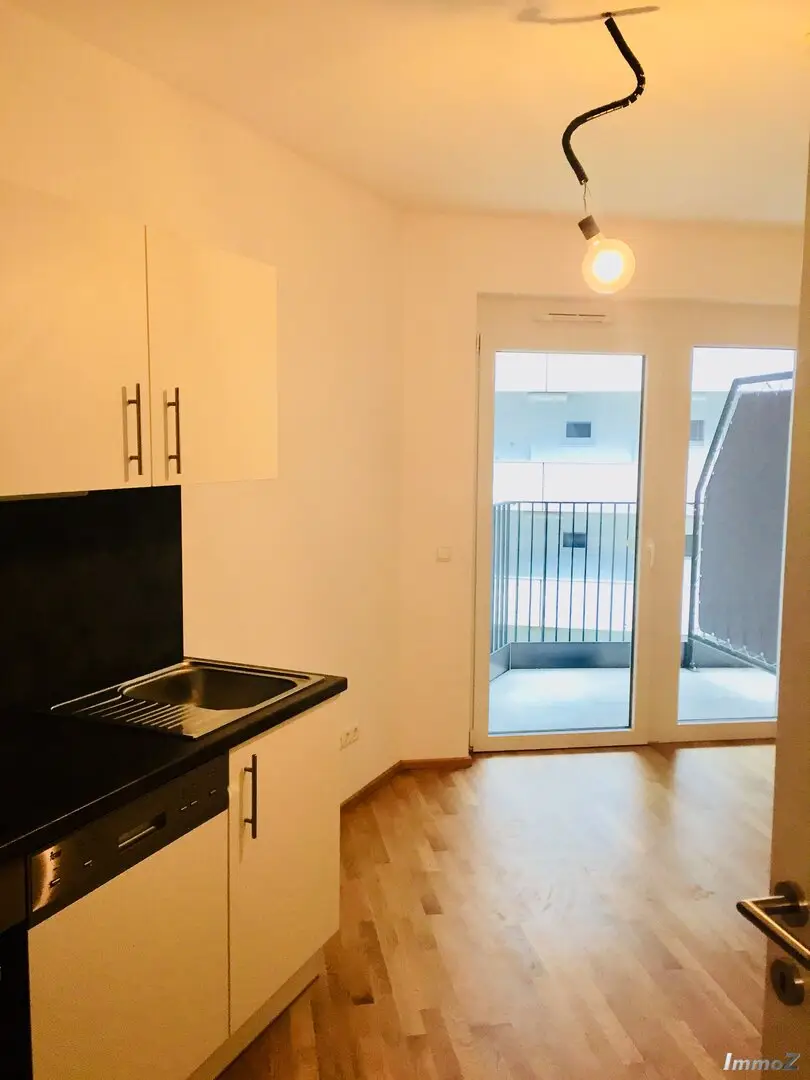Wohnküche mit Balkon