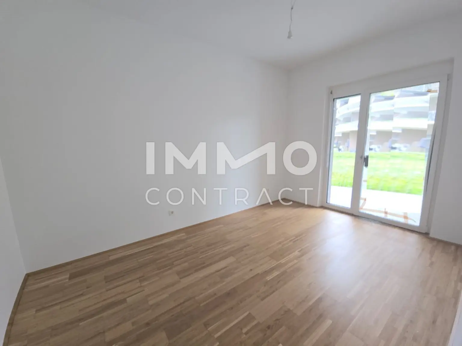 STRASSGANGER Straße 380c : Neuwertige 2 Zimmer- Wohnung mit großem Balkon - Straßganger Straße 380 c - Top 01c