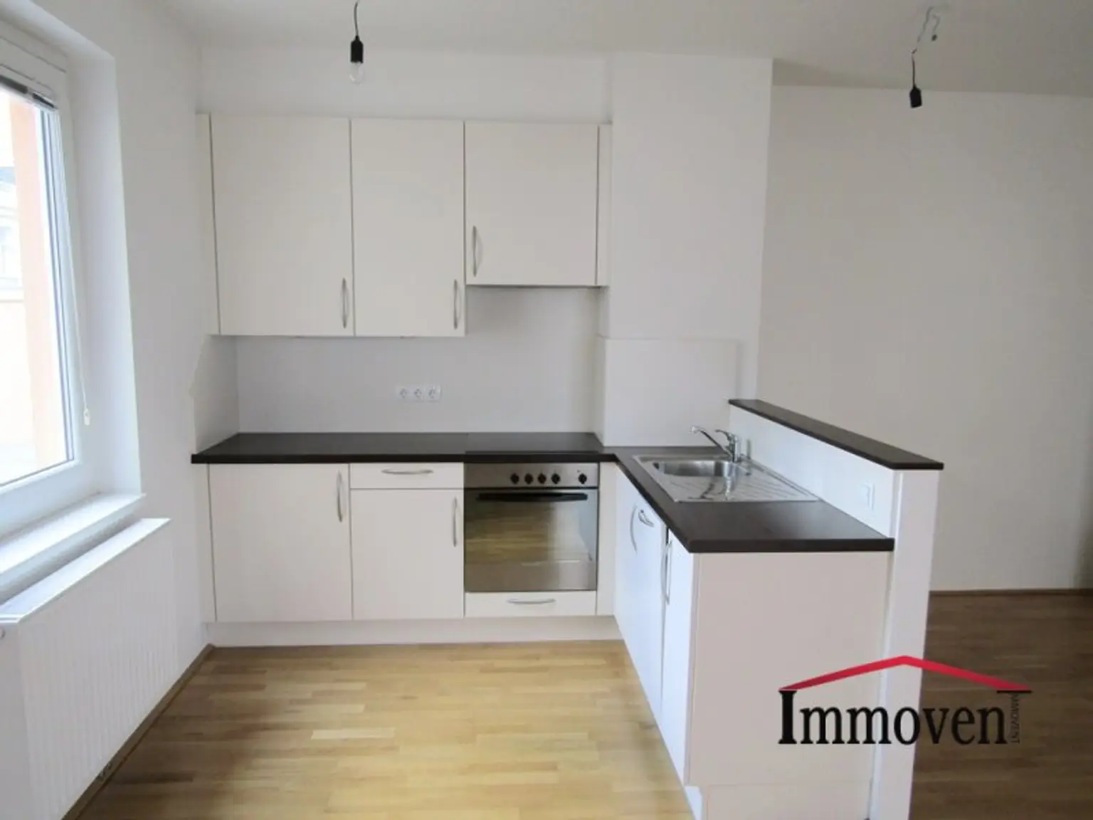 RUHELAGE -  2-Zimmerwohnung mit Balkon! (Mietbeginn 01.03.2026)