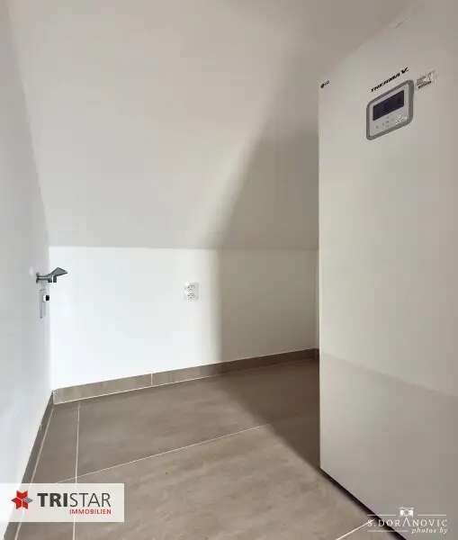 NEU! ++ NÄHE SCHÖNBRUNN ++ EXKLUSIVER DACHAUSBAU IM GRÜNDERZEITHAUS ++ BEZUGSFERTIGES EIGENTUM IN TOPLAGE – 1120 WIEN ++
