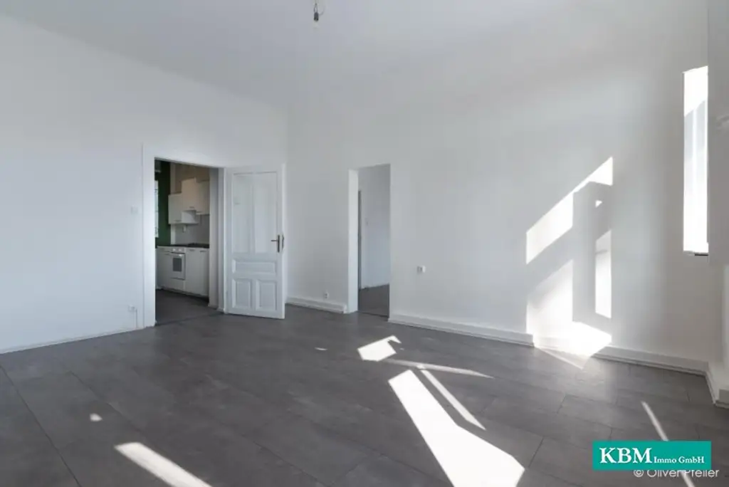 Charmante Altbauwohnung in Toplage – 2-Zimmer-Wohntraum mit Stil und Helligkeit