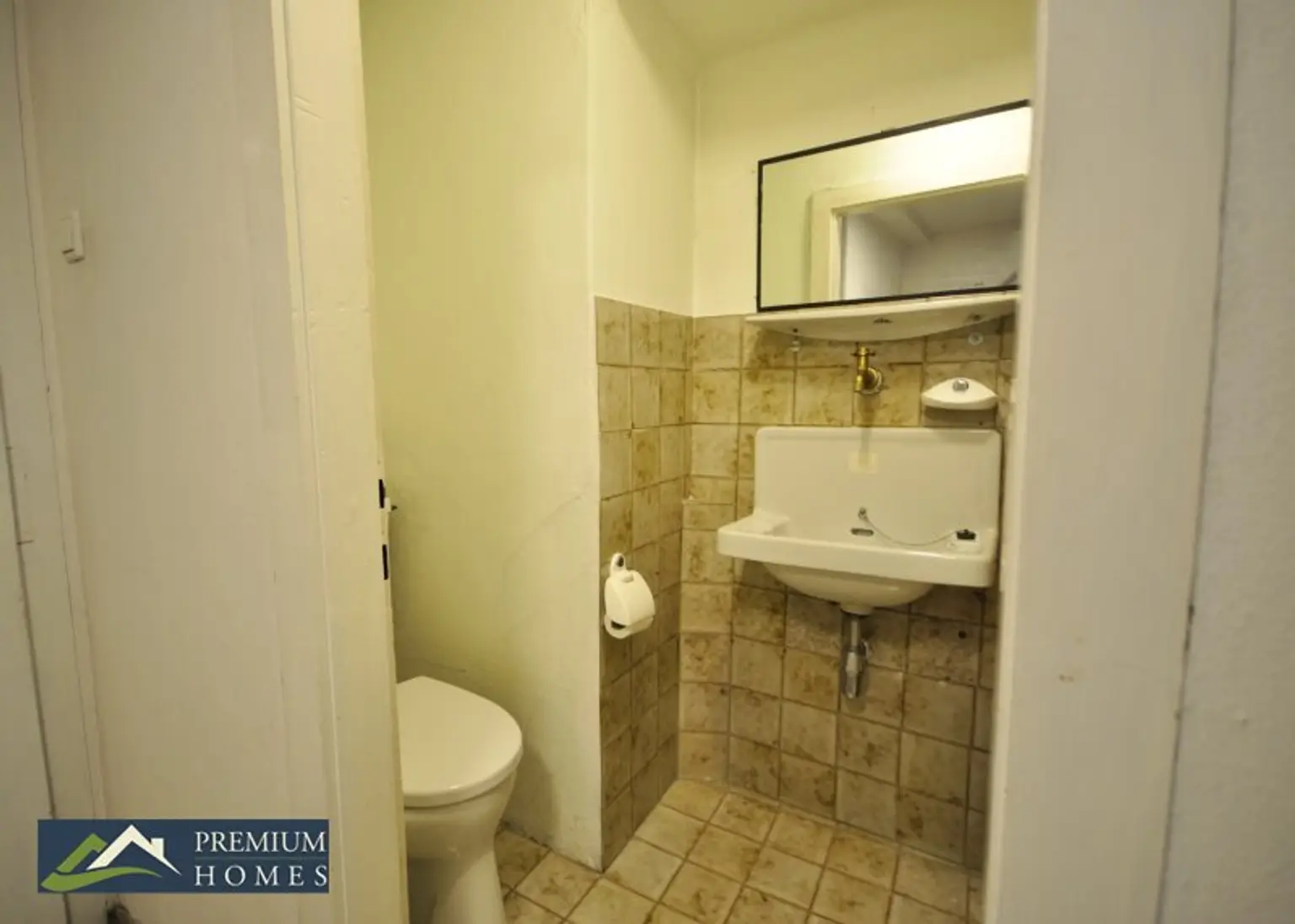 Wörgl - Dachgeschoss Eigentumswohnung - Zugang Toilette