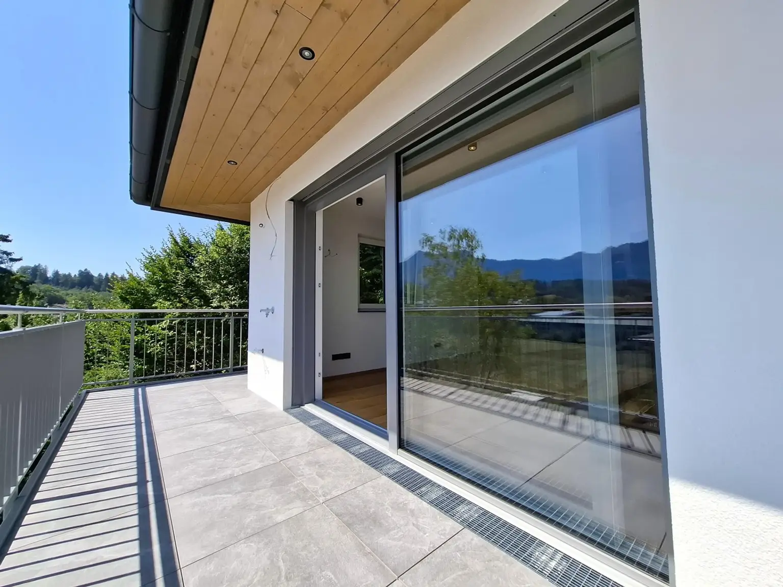 Exklusive 3-Zi-Neubauwohnung mit See- und Bergblick in Mondsee-Tiefgraben
