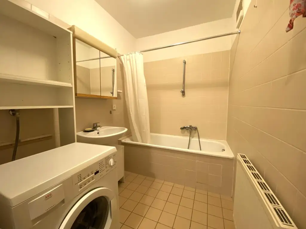 3-Zimmer-Wohnung nahe Gersthofer Platz u. Türkenschanzpark