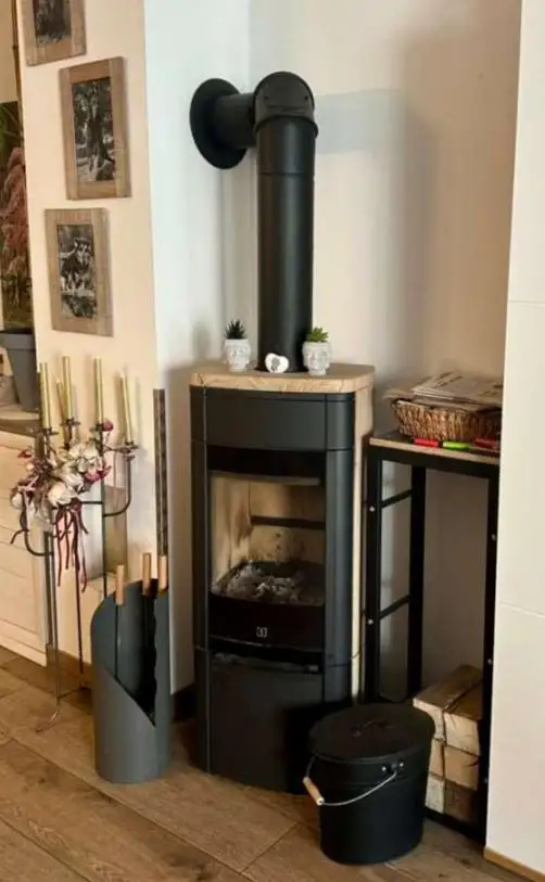 Provisionsfreie helle 3 Zimmerwohnung mit Kaufoption, inkl. kleinem Garten, Terrasse und PKW-Platz;