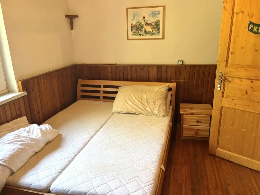 ** LEGENDE IN DER WEINIDYLLE ** D. Ehrensdorf !! Gepflegtes Haus mit ca. 245 m2 Nfl. in gediegener Ortsrandlage - Hauptwohnsitz möglich !!