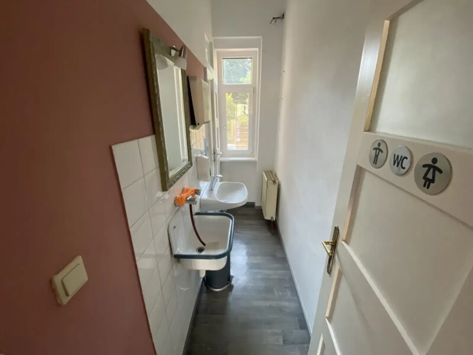 GESCHÄFTSLOKAL + Weidlinger Straße + FREQUENZLAGE - ehemals BÄCKEREI!