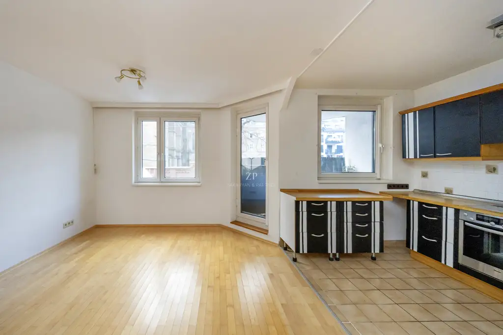 Charmante 3 Zimmerwohnung mit Balkon, Garten und Sauna inkl. Tiefgarage