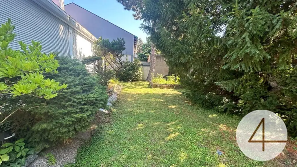 Großzügiger Bungalow mit Wintergarten und Garage im Herzen von Deutsch Wagram