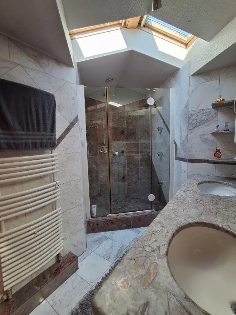 " Luxushaus auf Eigengrund mit Pool - KGV Ruthnergasse"