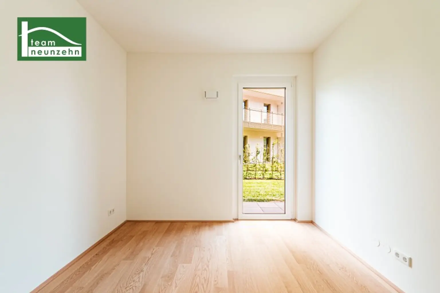 „Hirschfeld – Naturnah wohnen“ – Niedrig-Energie-Standard-Neubau in begehrter Grün-Ruhelage! - JETZT ZUSCHLAGEN