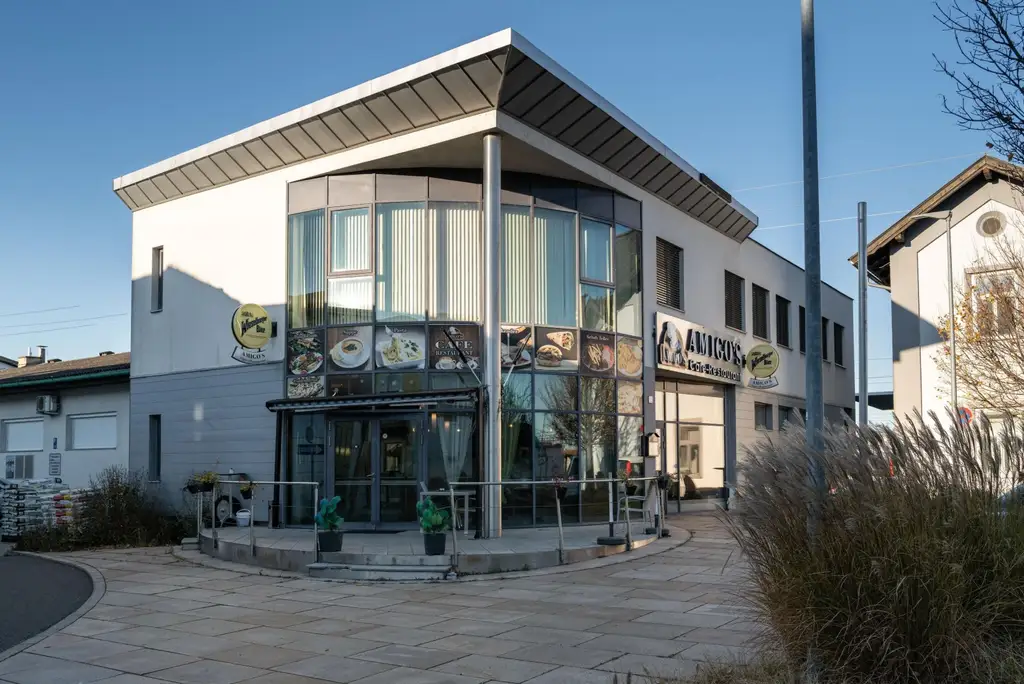 "Bestlage am Bahnhof Absdorf - Geschäftlokal mit Potenzial"